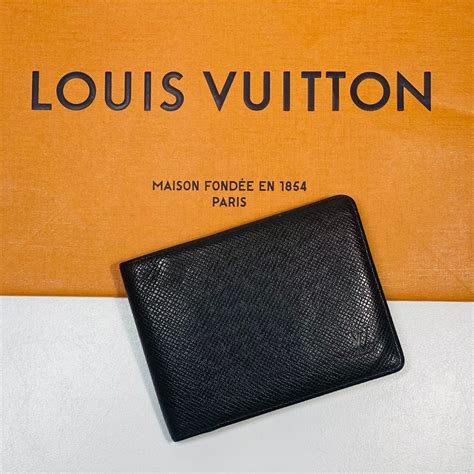 portafoglio louis vuitton uomo nero|portachiavi louis vuitton.